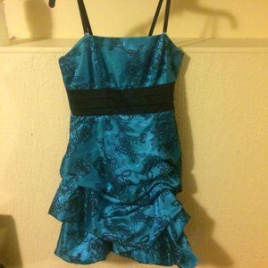 Teens le chateau dress